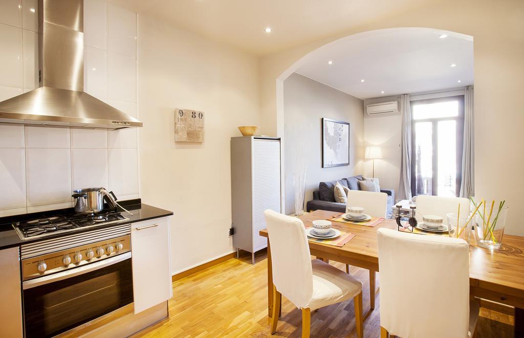 Apartments Barcelona & Home Deco Viladomat المظهر الخارجي الصورة