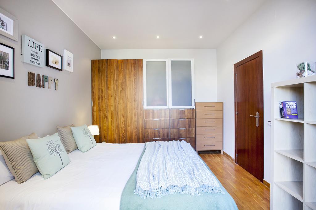 Apartments Barcelona & Home Deco Viladomat المظهر الخارجي الصورة