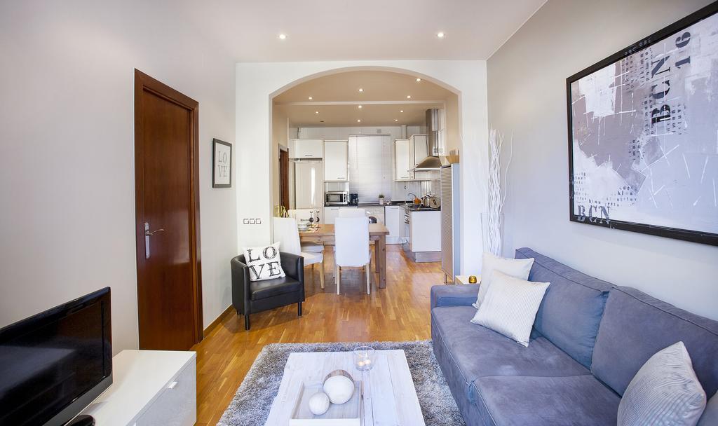 Apartments Barcelona & Home Deco Viladomat المظهر الخارجي الصورة